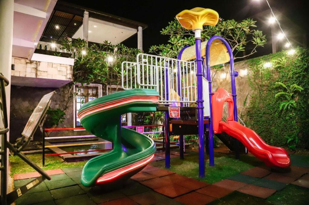 ทามัน ดายู กอลืฟ คลับ แอนด์ รีสอร์ต Hotel Prigen ภายนอก รูปภาพ