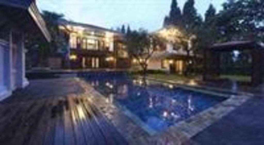 ทามัน ดายู กอลืฟ คลับ แอนด์ รีสอร์ต Hotel Prigen ภายนอก รูปภาพ