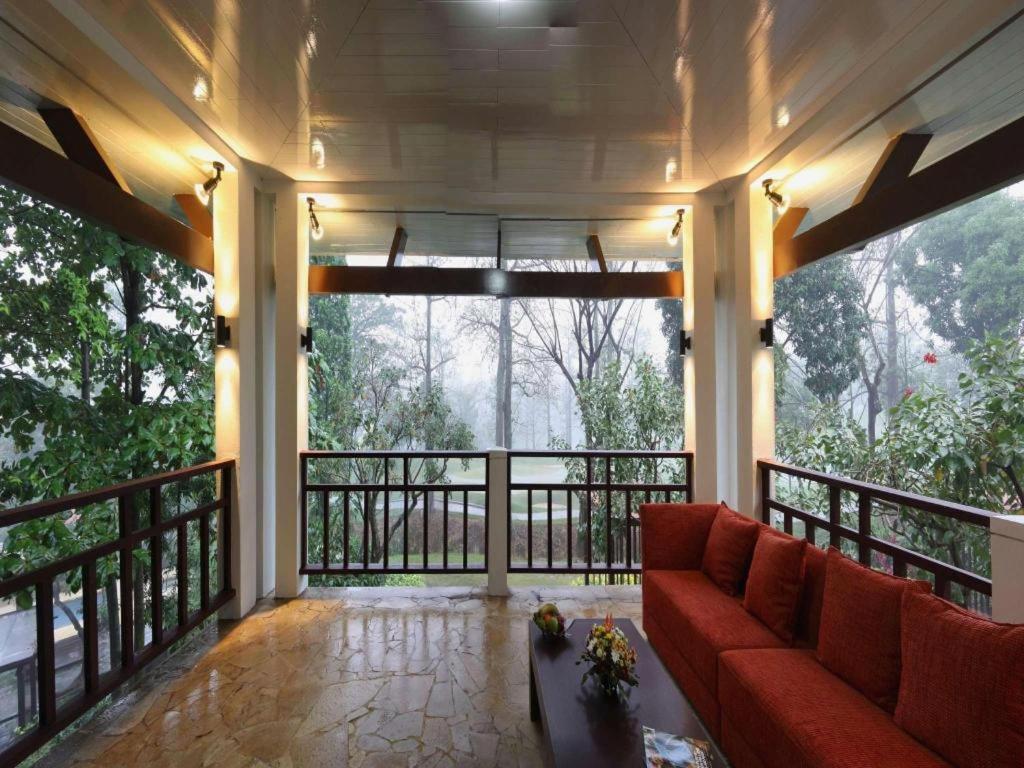 ทามัน ดายู กอลืฟ คลับ แอนด์ รีสอร์ต Hotel Prigen ภายนอก รูปภาพ