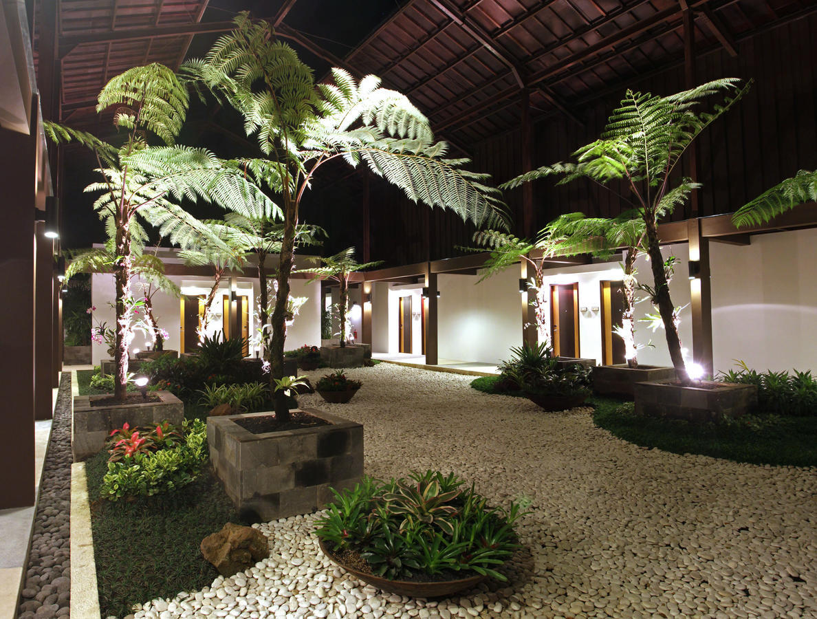 ทามัน ดายู กอลืฟ คลับ แอนด์ รีสอร์ต Hotel Prigen ภายนอก รูปภาพ